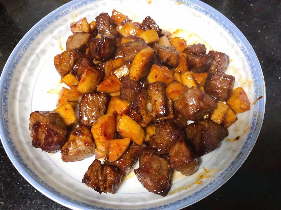 黑胡椒杏鲍菇牛肉粒