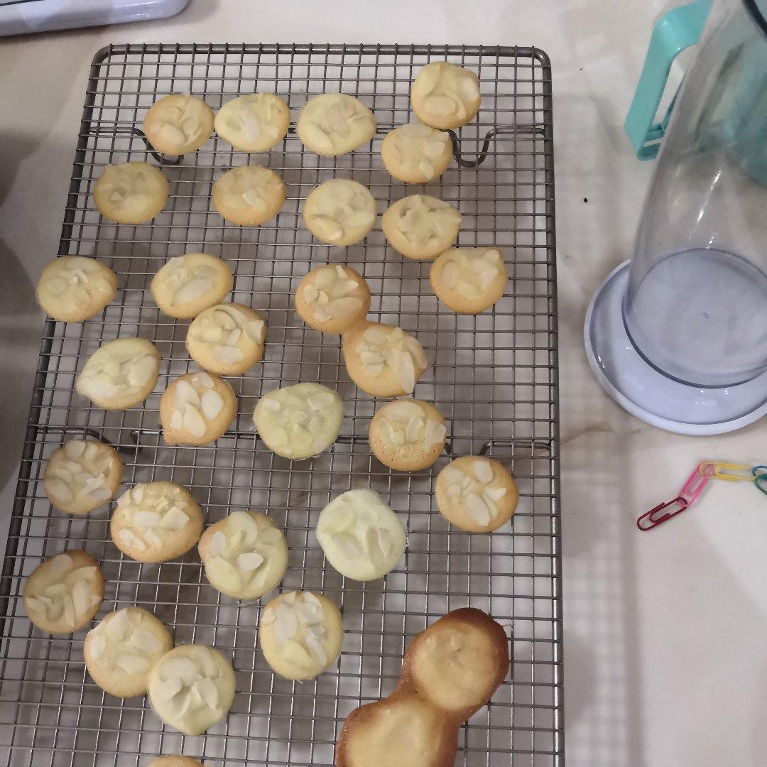 简单易上手的多口味坚果薄脆—杏仁、芝麻