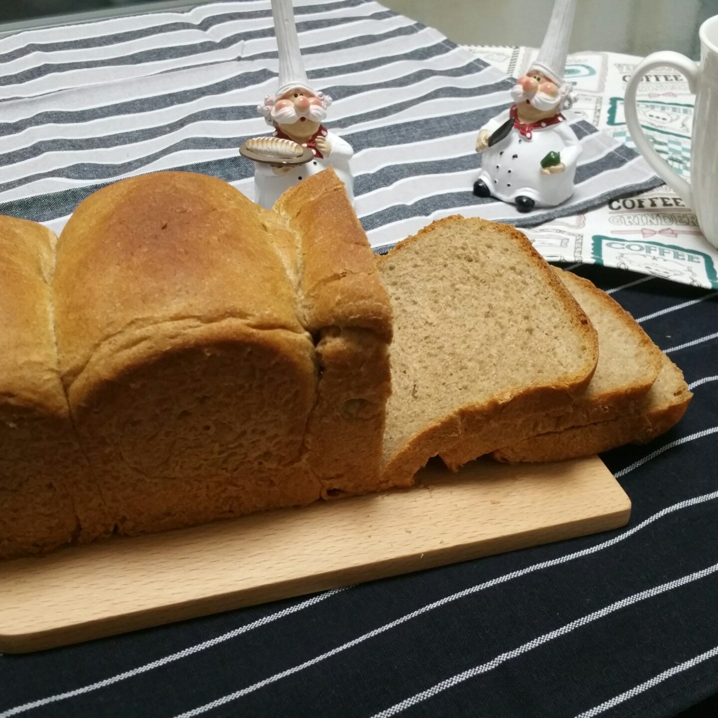 低卡黑麦全麦吐司