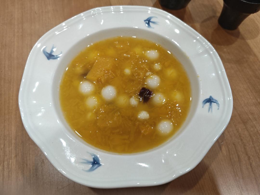 鸡头米南瓜小丸子羹