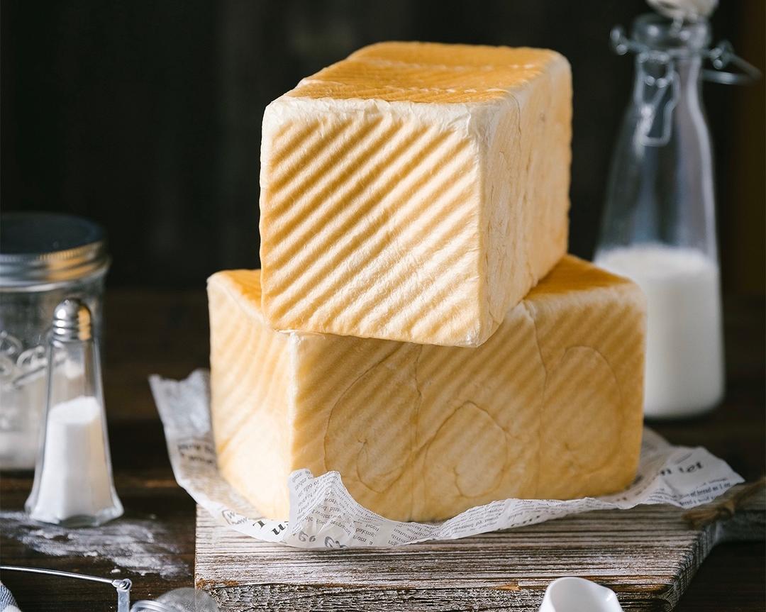 高级感满满的细腻白边吐司(中种法)