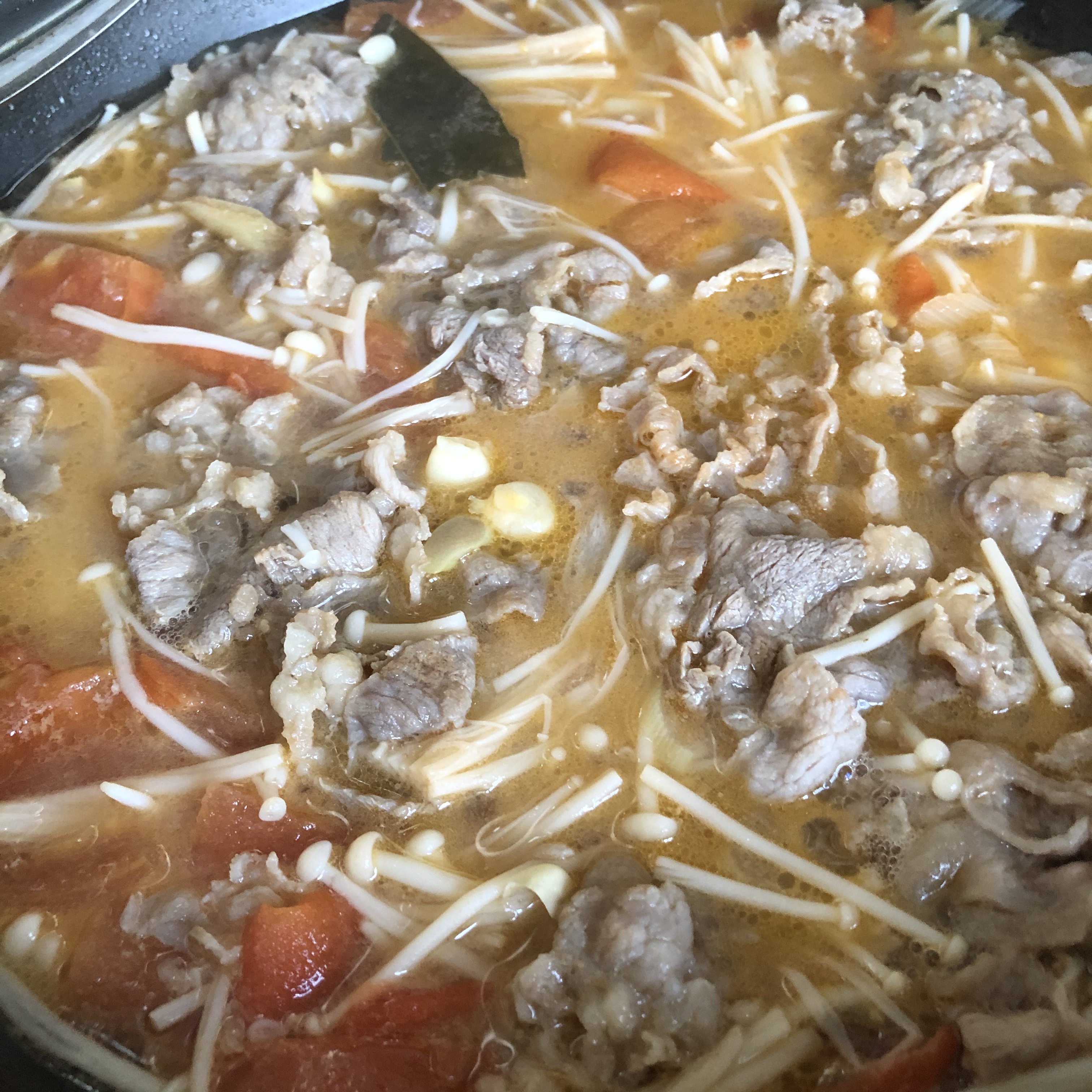 哺乳期 快手 番茄牛肉金针菇汤的做法