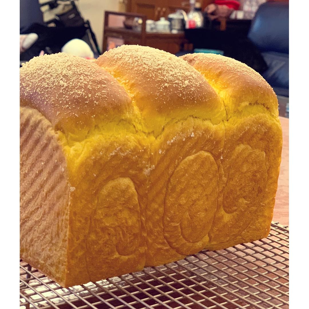 黄金南瓜吐司