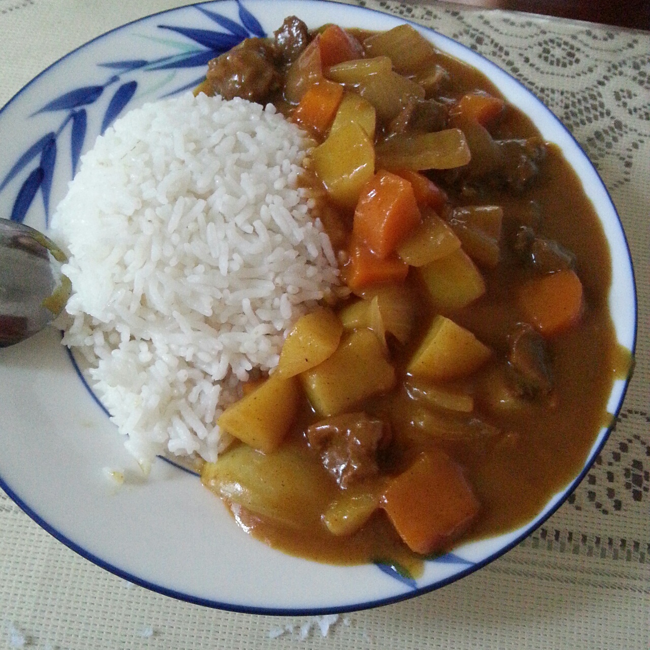 牛腩咖喱饭
