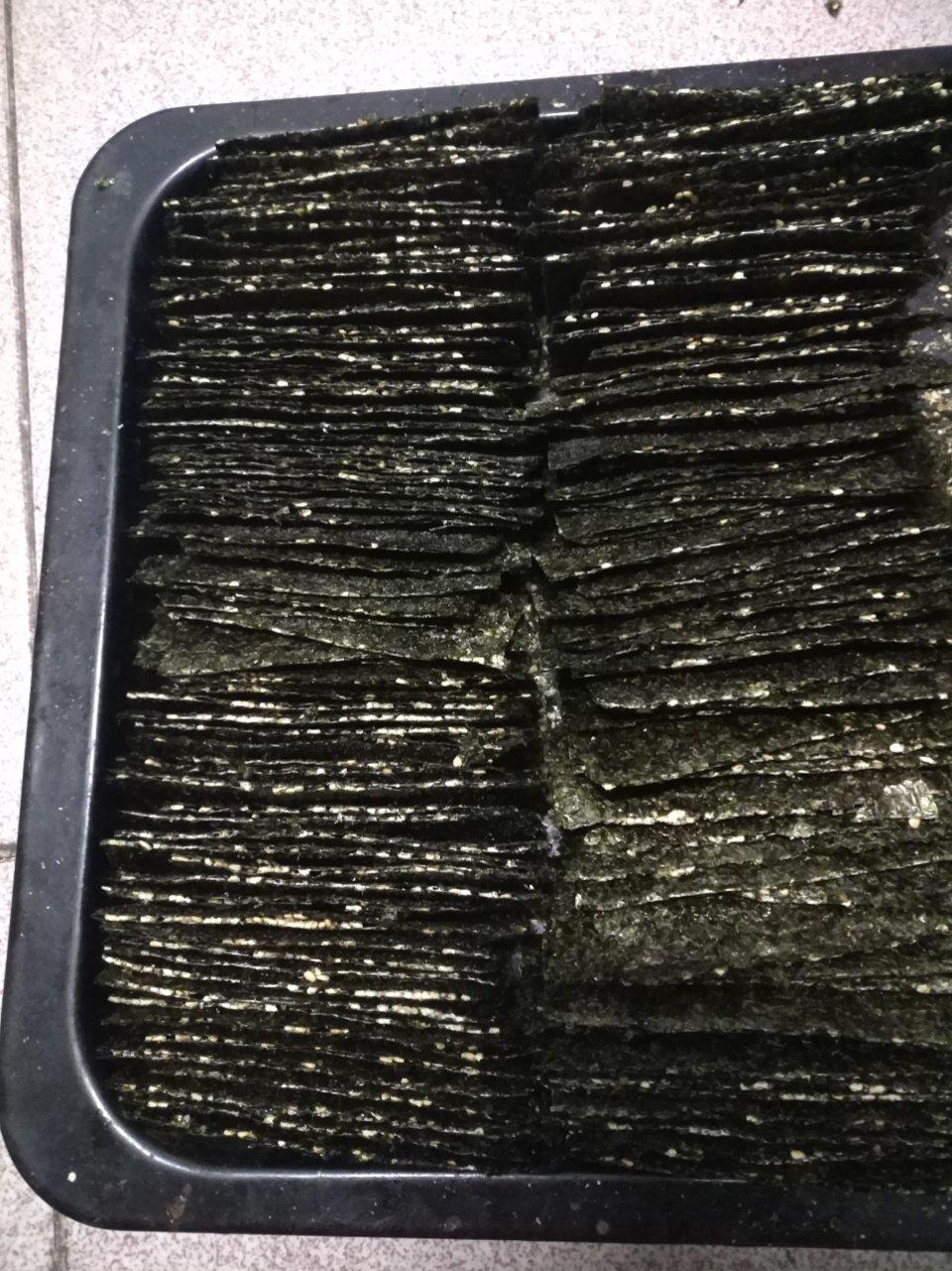 芝麻夹心海苔脆