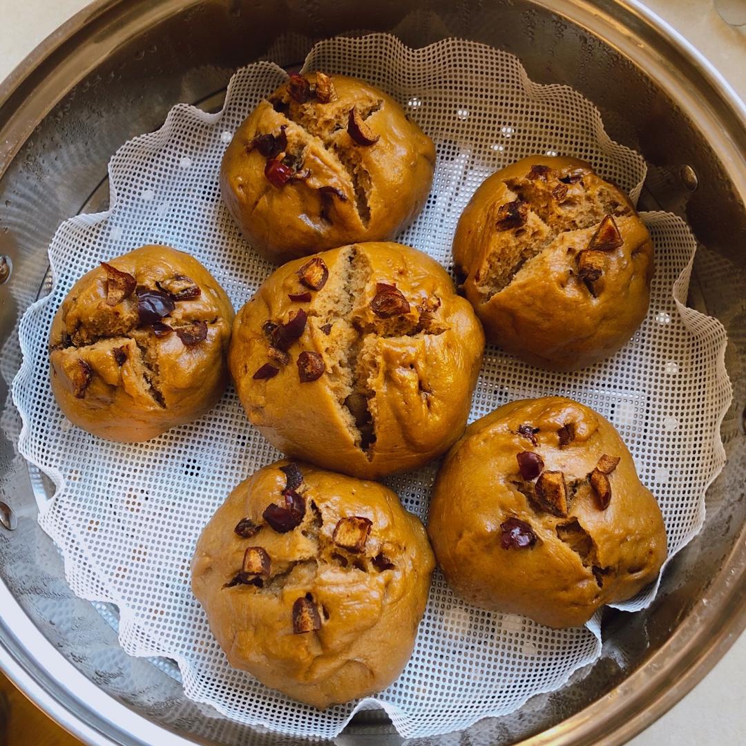 红糖开花枣馒头