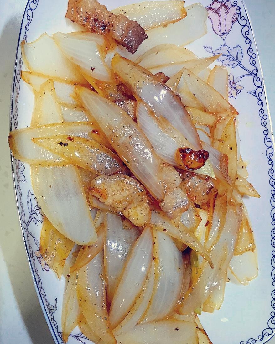 洋葱炒肉
