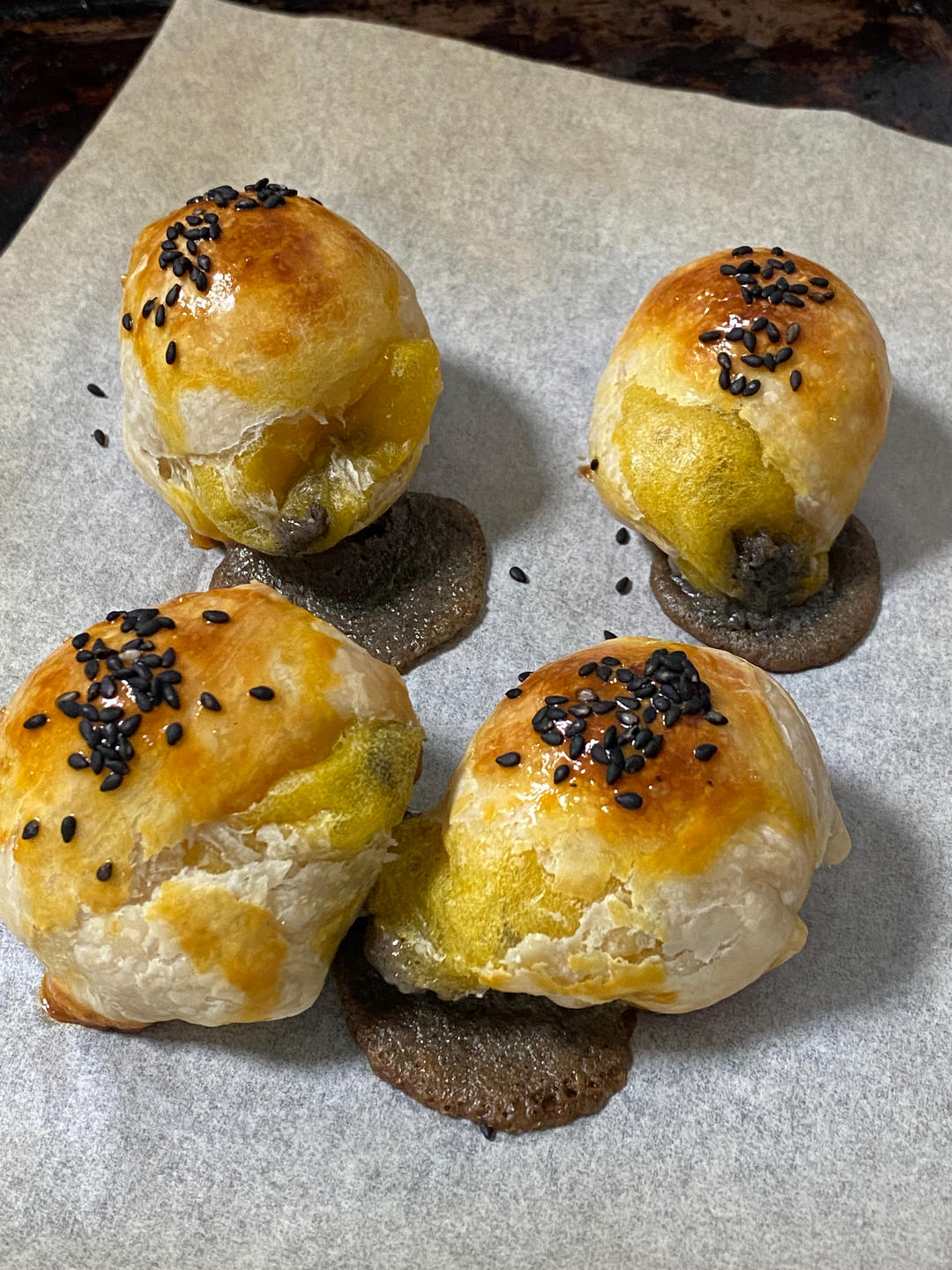 手抓饼新吃法-网红爆浆酥皮汤圆