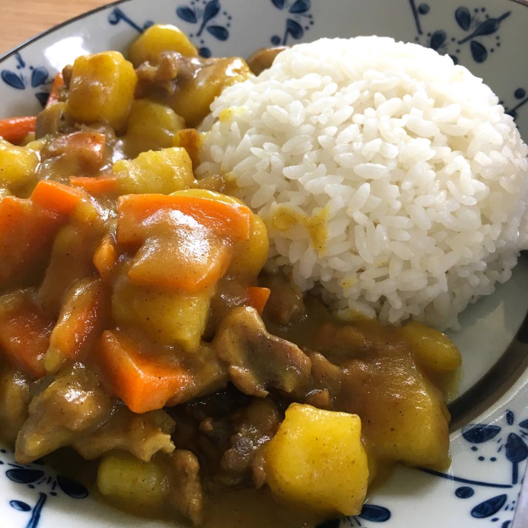 咖喱鸡肉饭