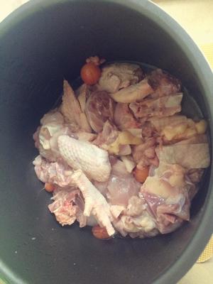 板栗玉米老母鸡汤的做法 步骤1