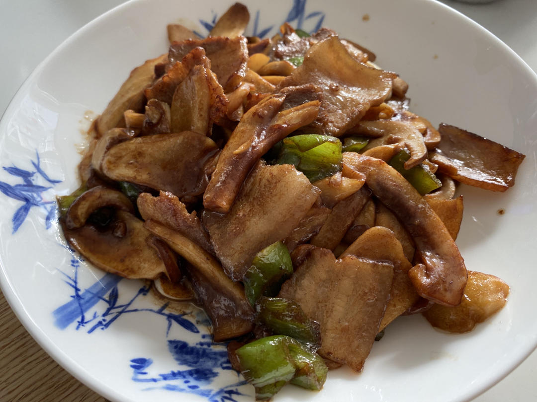 赤松茸炒肉