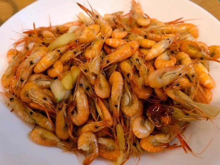 韭菜炒河虾，鲜美极了！一定要试一次
