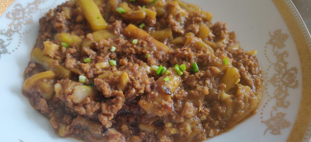 鱼香茄子是如此勾人，以至于连体重都不顾了！