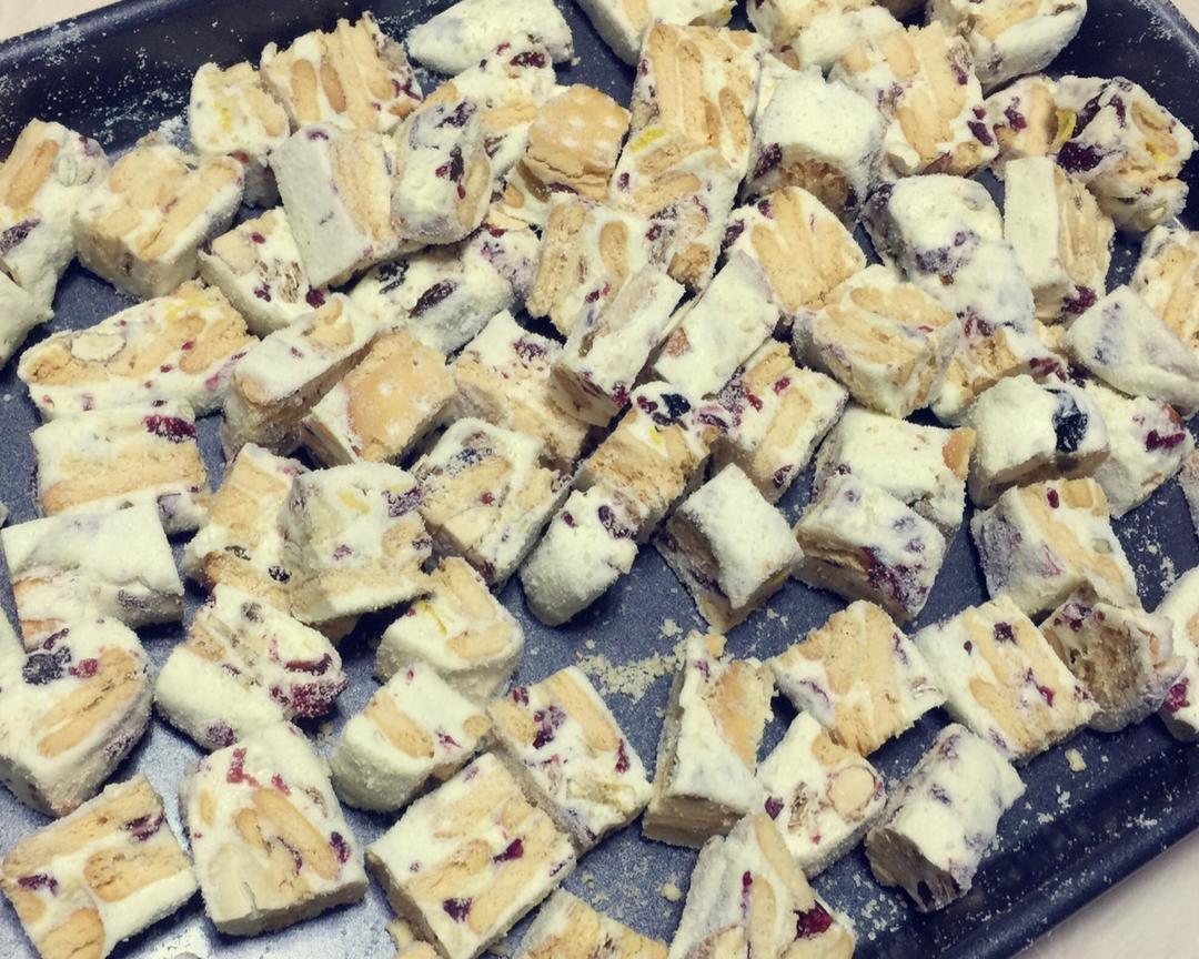 蔓越莓干雪花酥的做法