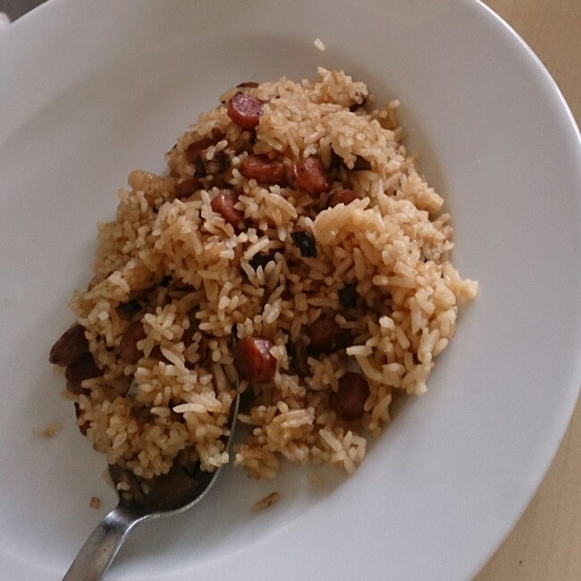 电饭锅版香菇腊肠饭