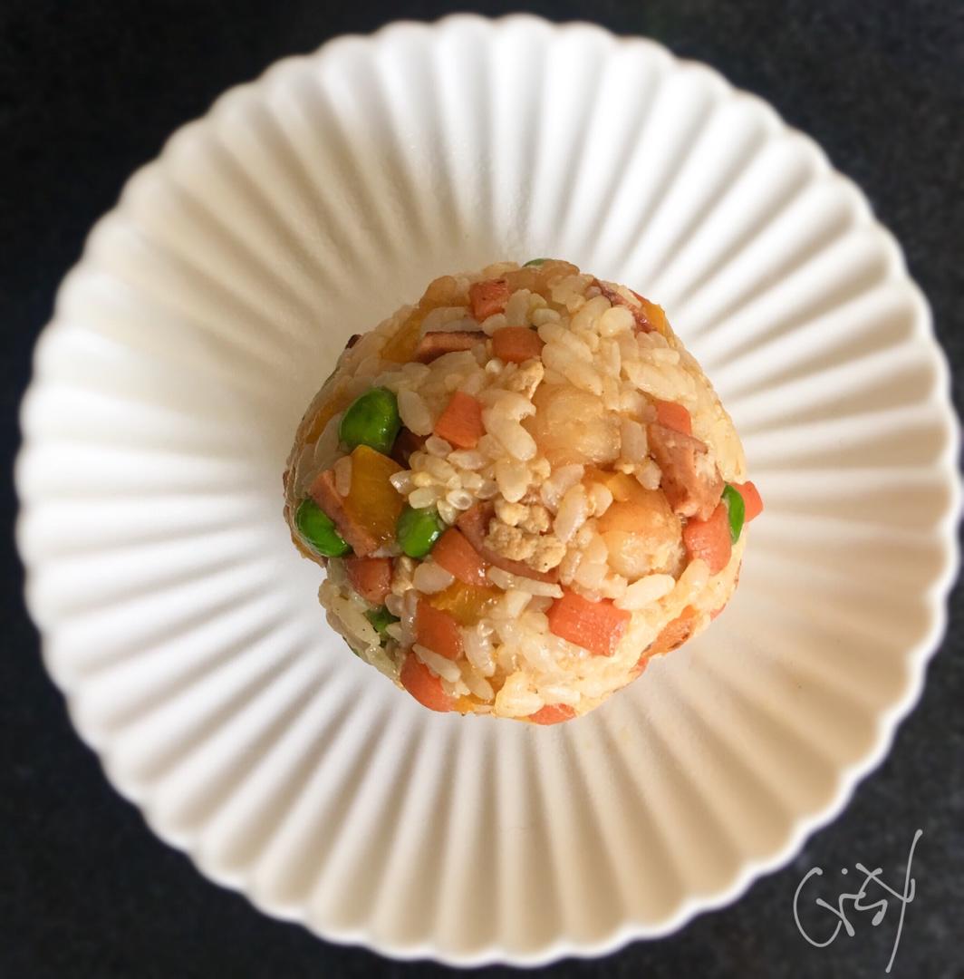 小盆友超爱的肉松饭团子