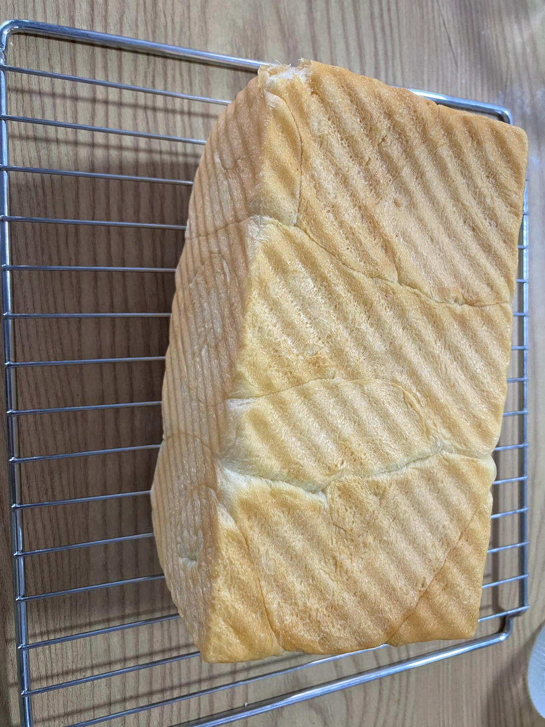 做一次就成功的牛奶吐司面包（手和面揉出手套膜）最后附全麦吐司