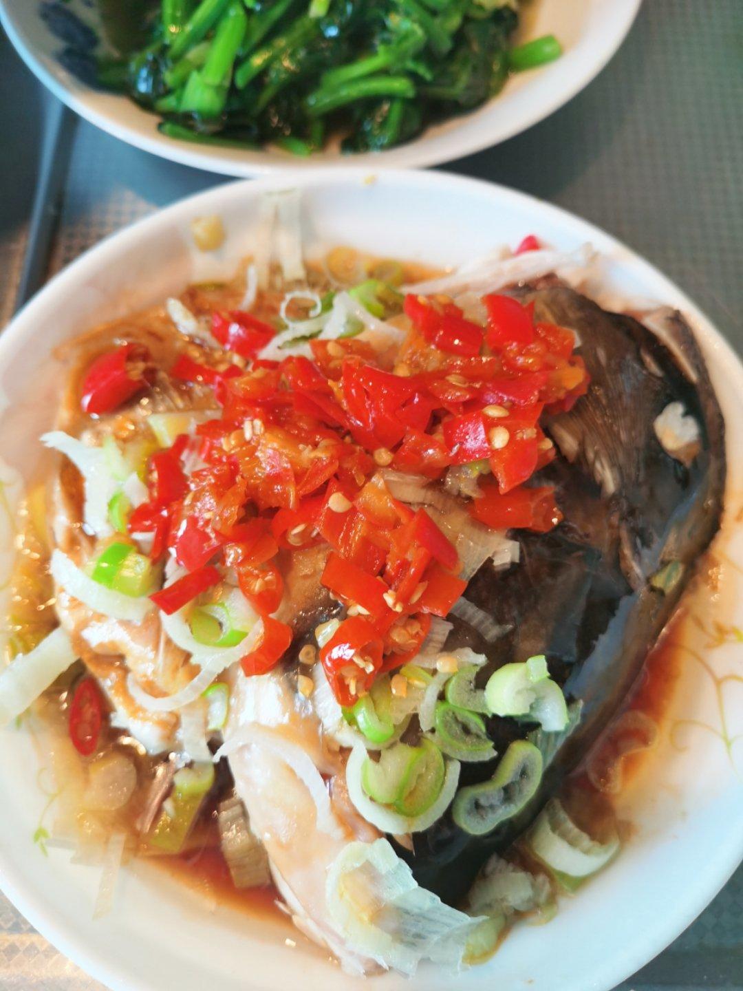清蒸鱼头
