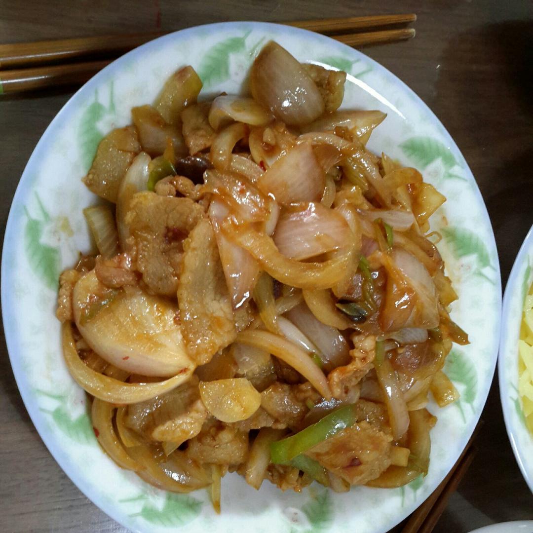 洋葱青椒炒肉