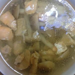 三文鱼菌菇汤（营养）的做法 步骤5