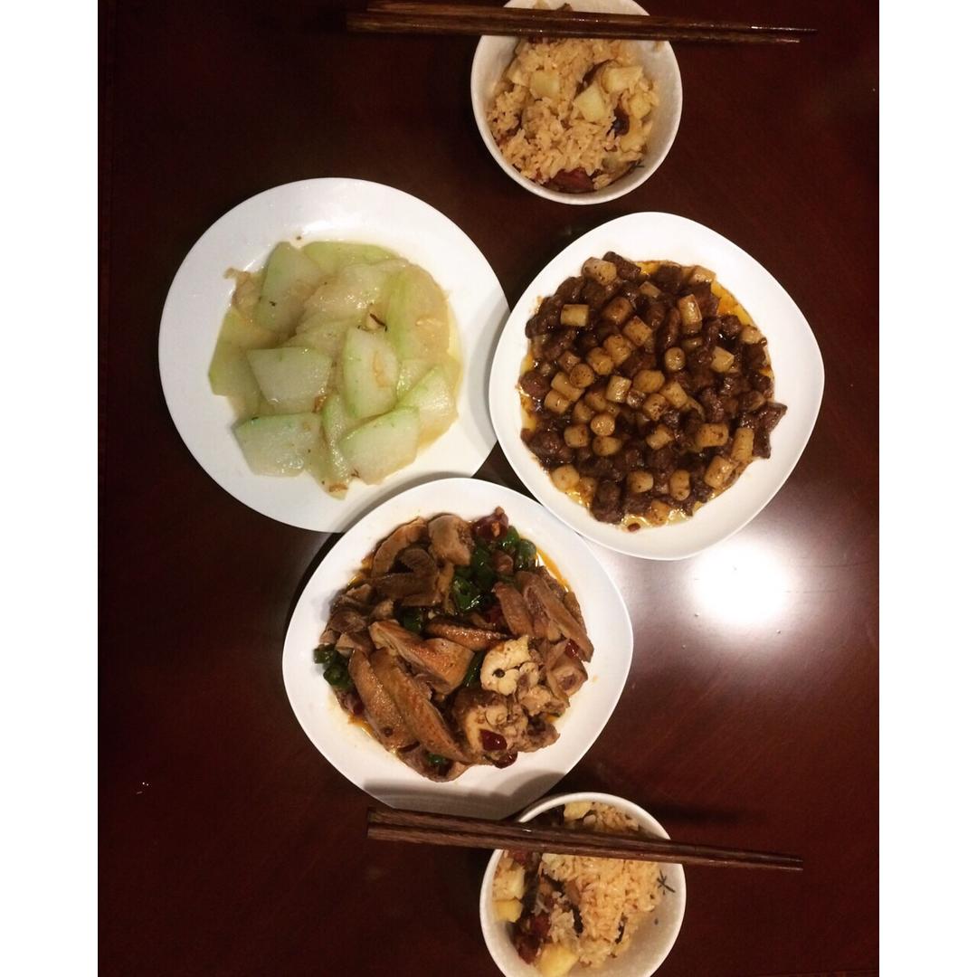 黑椒年糕牛肉粒