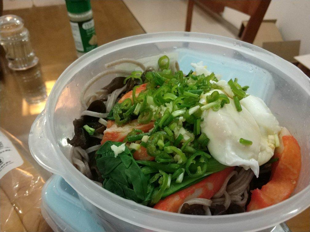 凉拌荞麦面