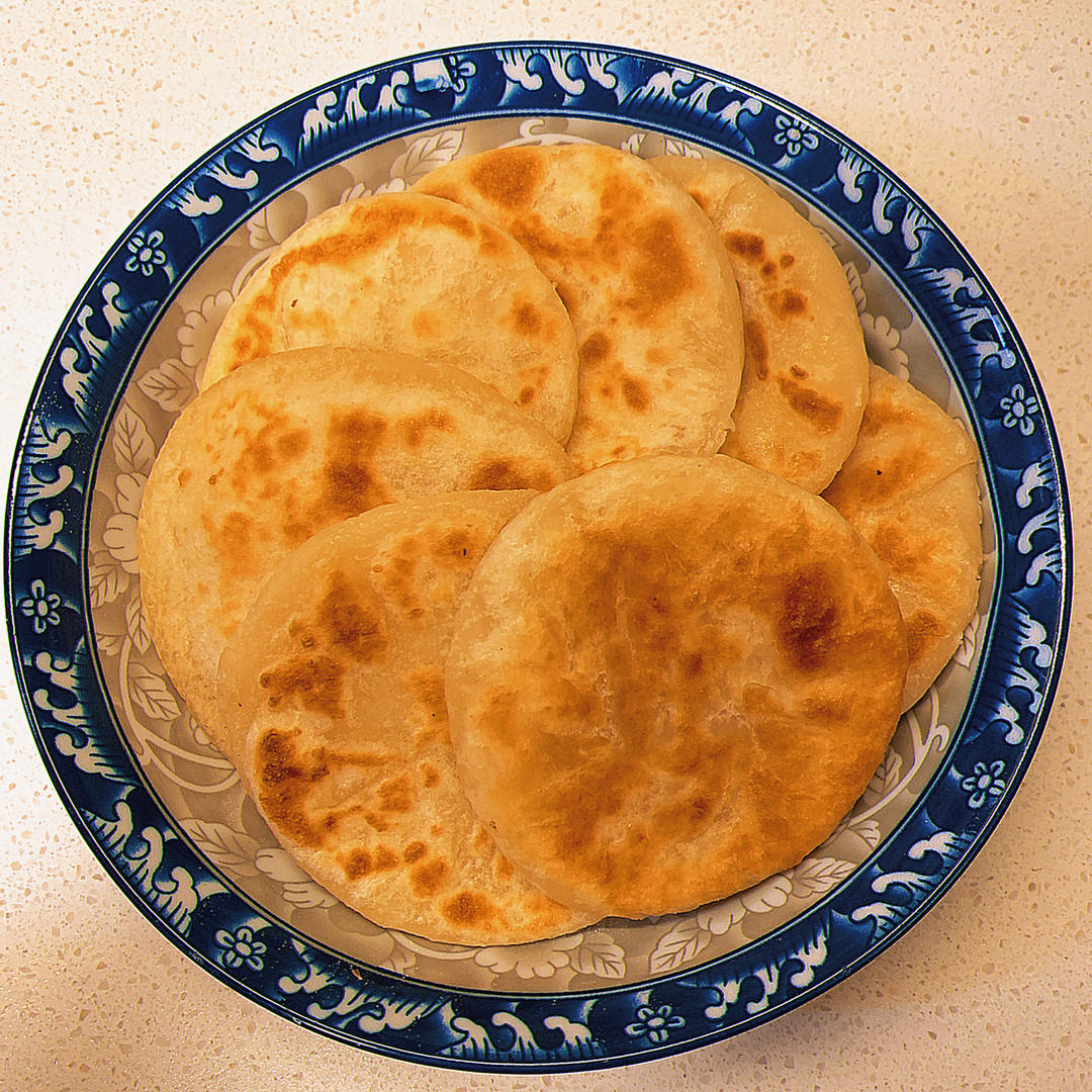 烫面小糖饼 柔软劲道 凉了也不硬 做法简单一看就会 附细节视频详解