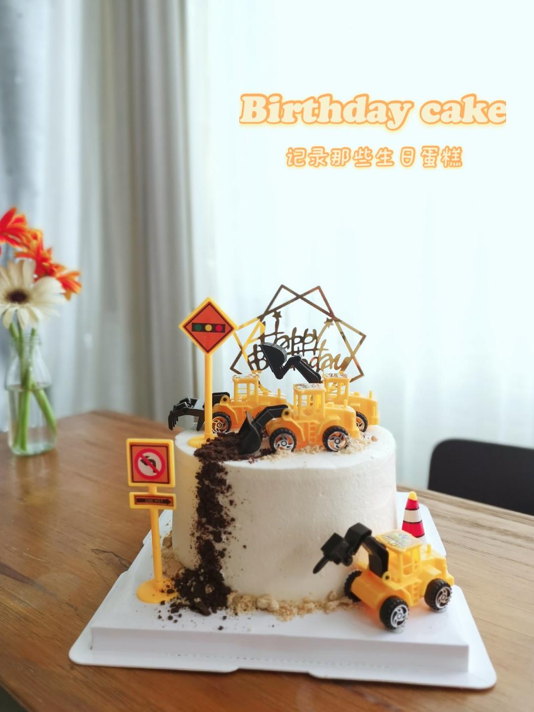 磕蛋糕的日子里……