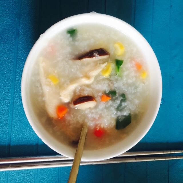 香菇鸡肉粥