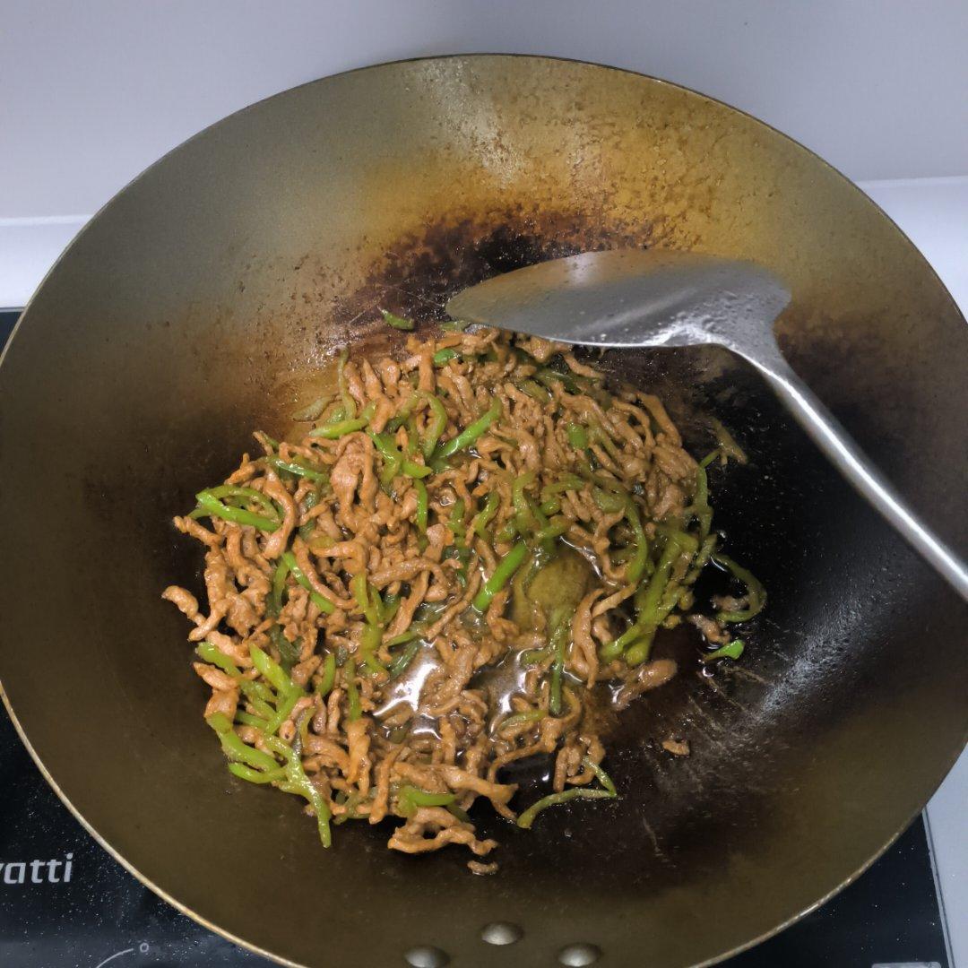 巨下饭的尖椒肉丝好吃得一碗接一碗