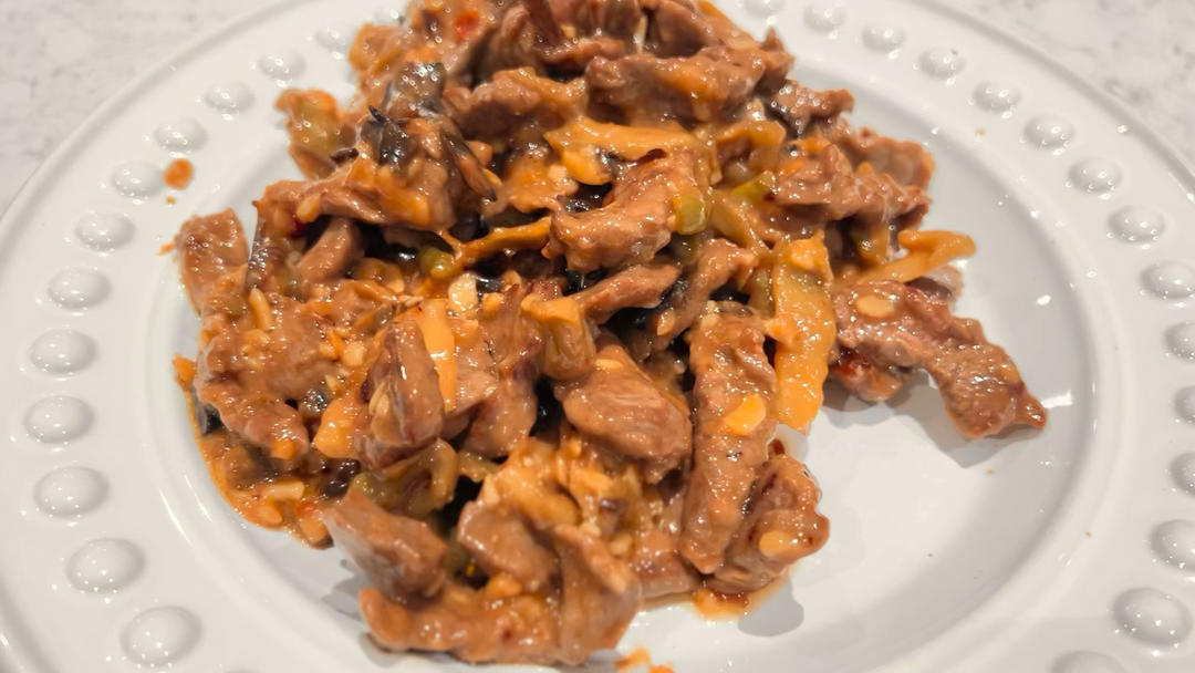 下饭神菜——榨菜炒肉丝！夹馒头yyds