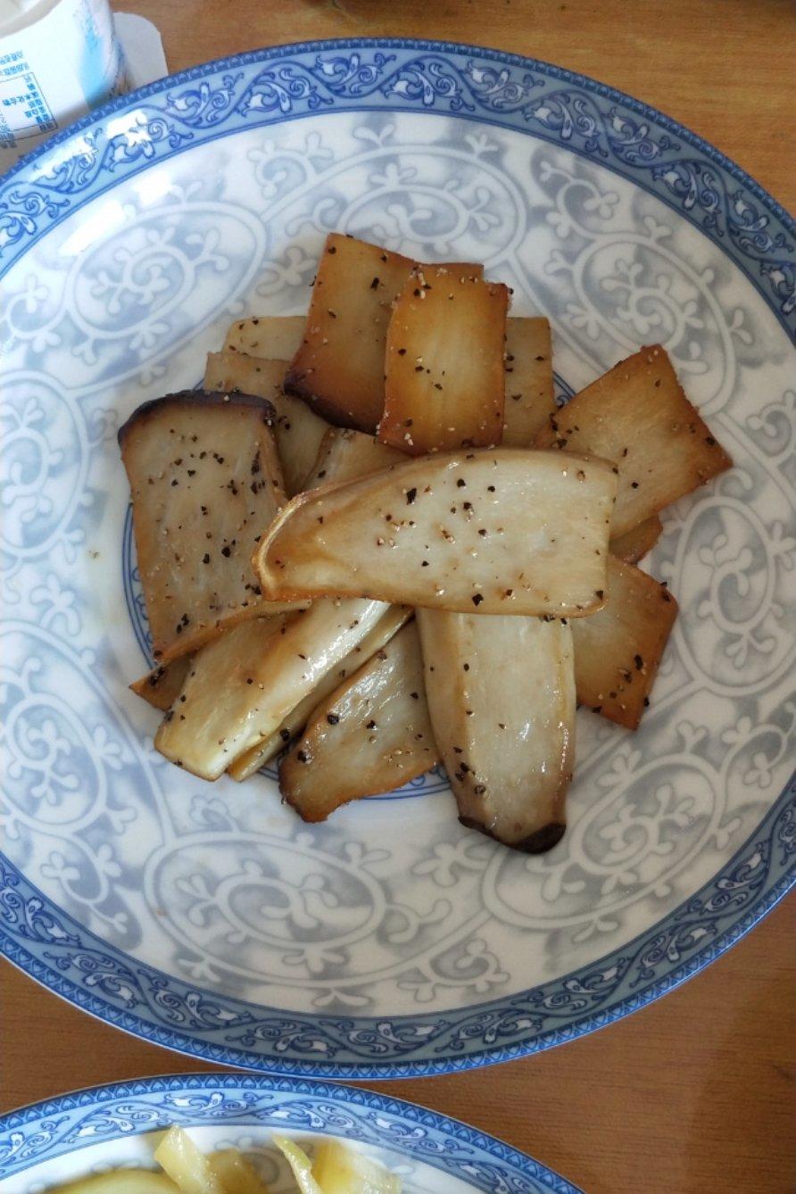 香煎黑椒杏鲍菇