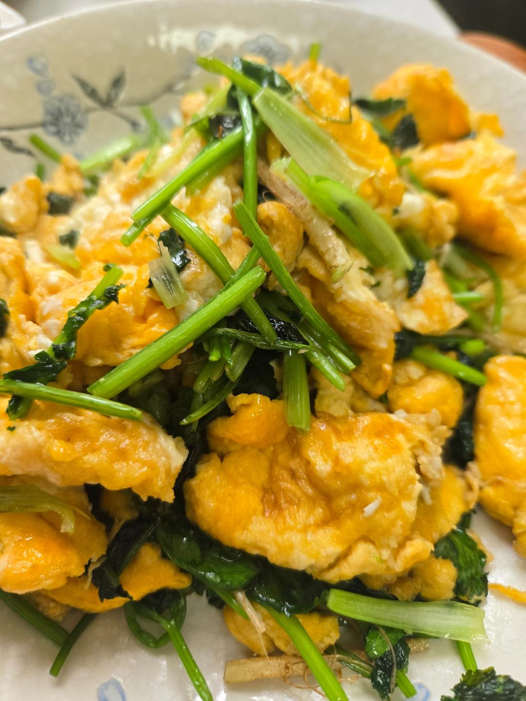 香菜炒鸡蛋