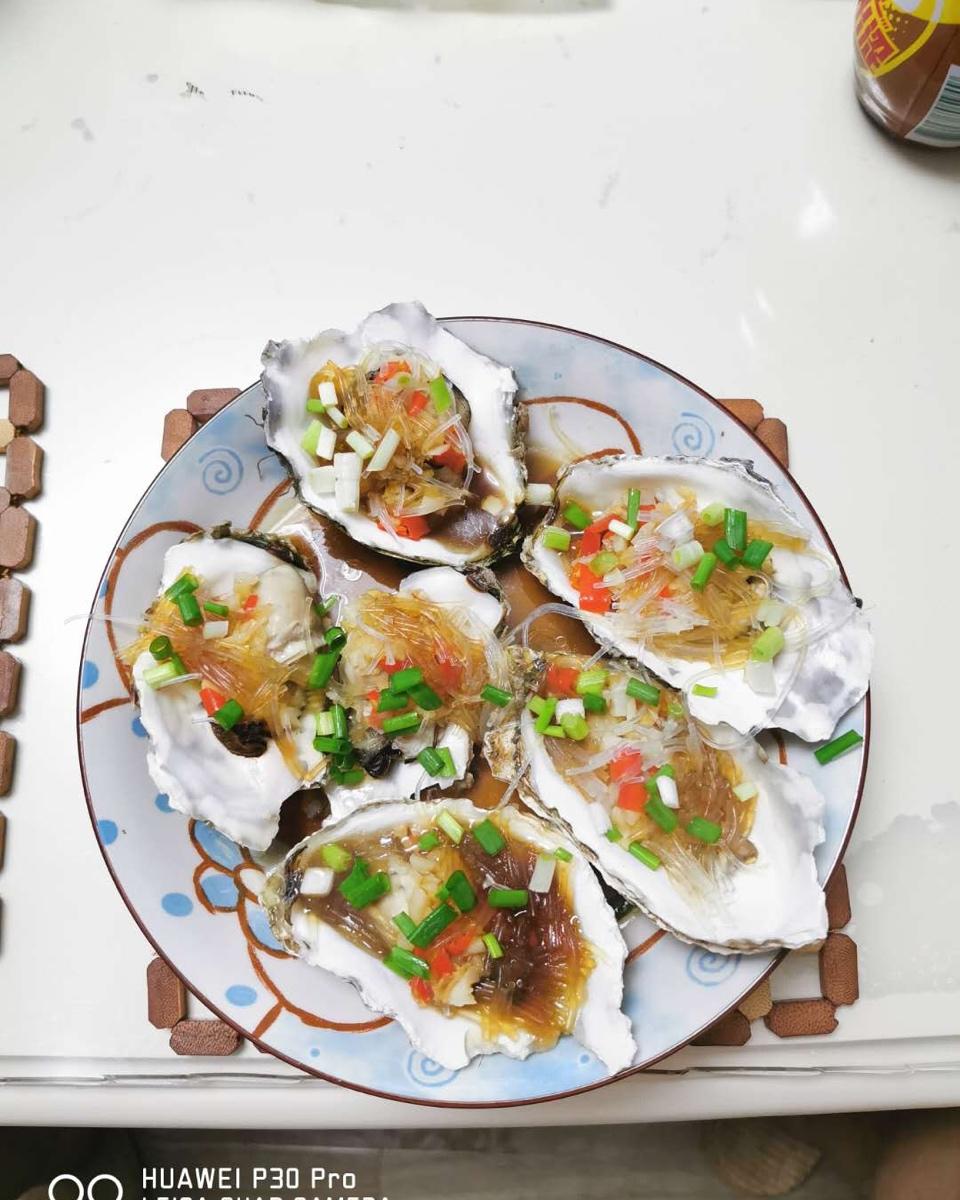 蒜蓉粉丝蒸生蚝