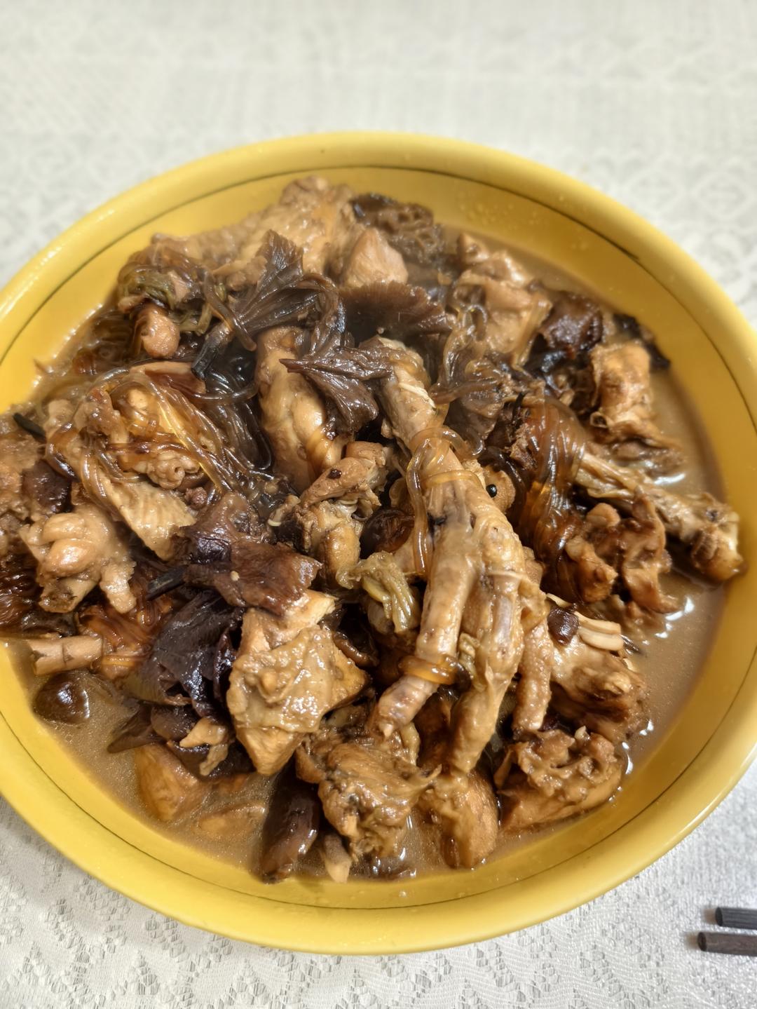 小鸡炖蘑菇