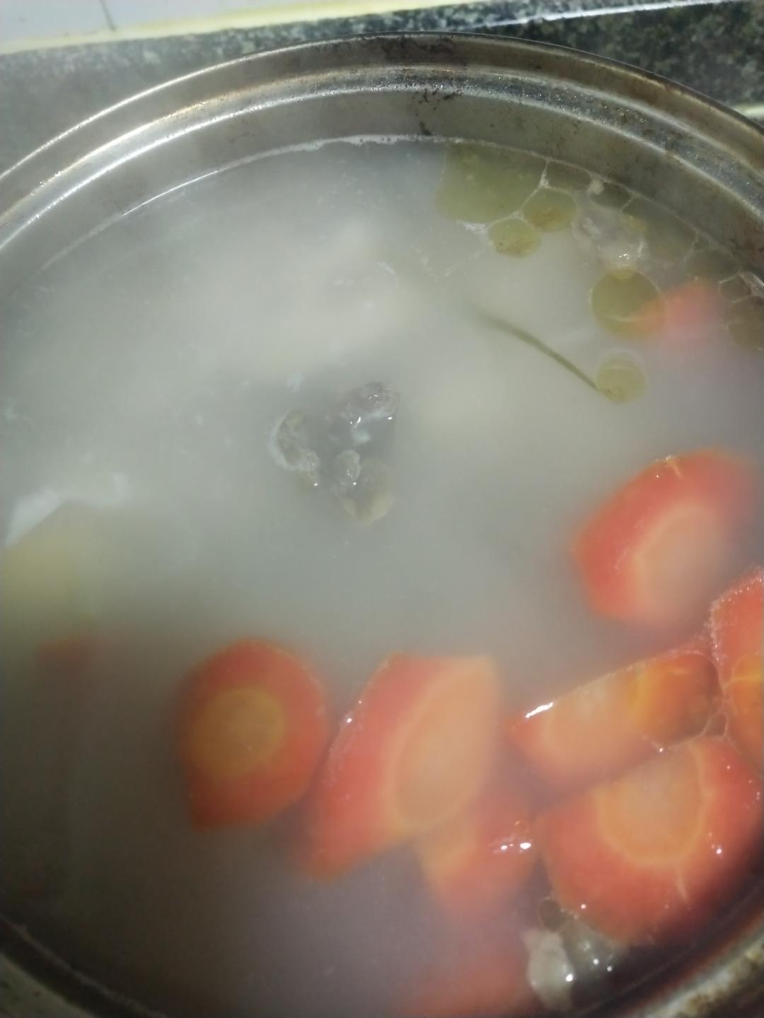 美味牛骨养生汤