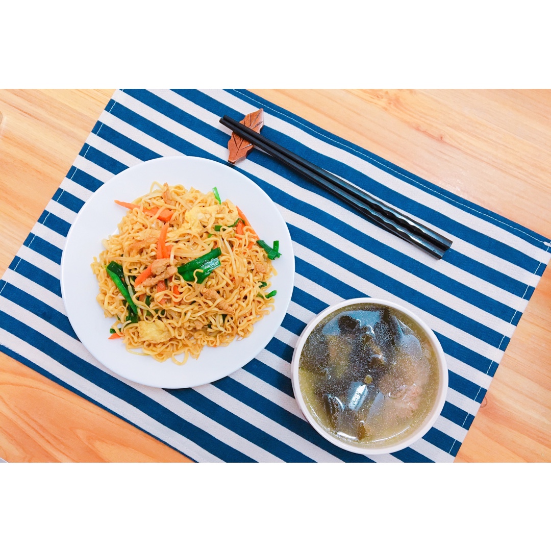 三丝炒面：炒面如何不粘锅