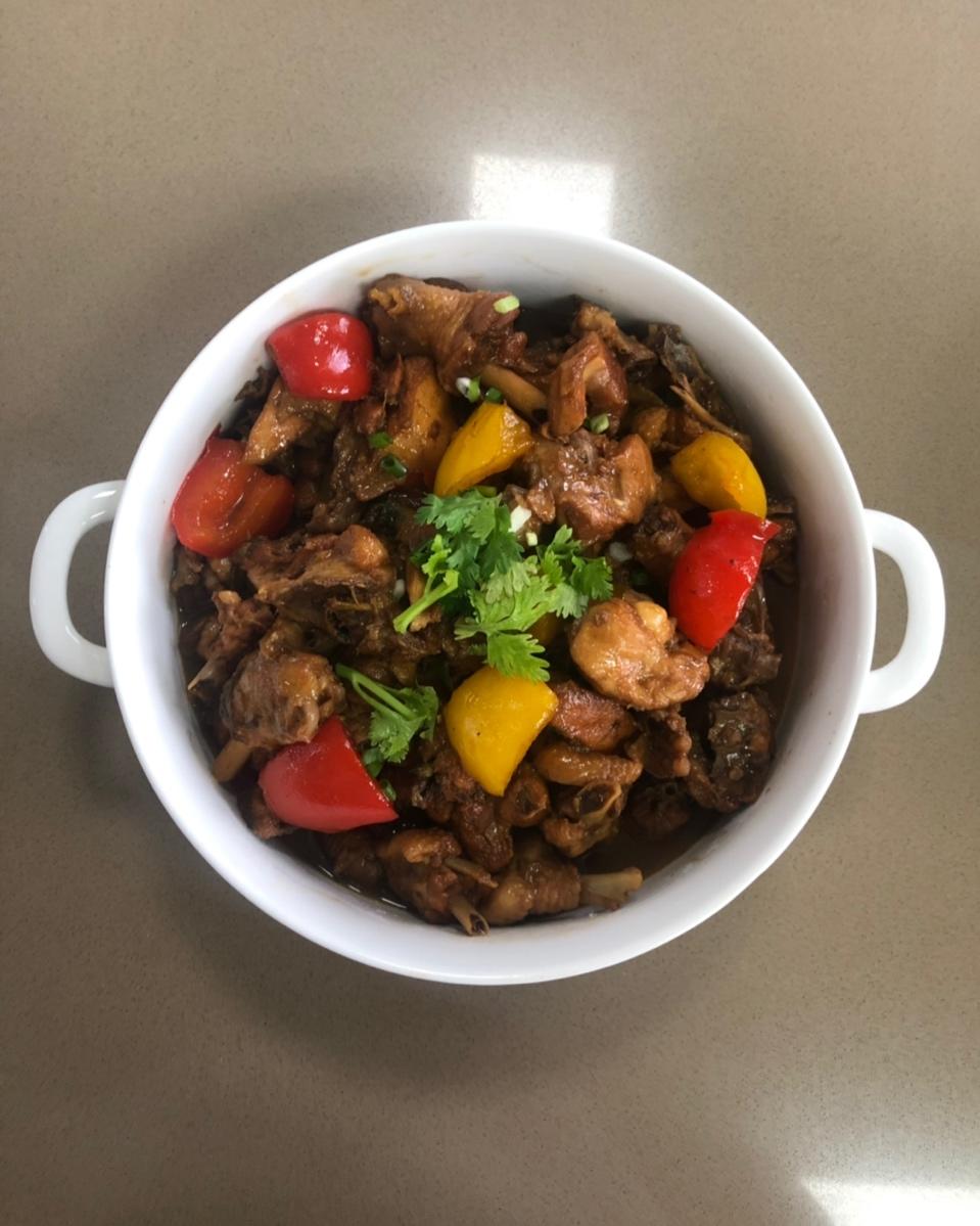 黄焖鸡米饭
