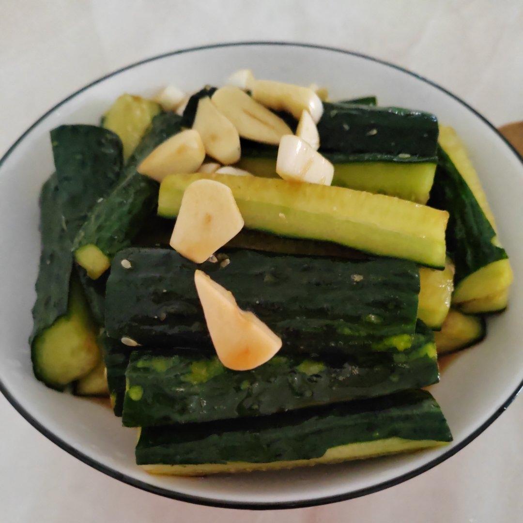 用料极简美味不减的凉拌黄瓜