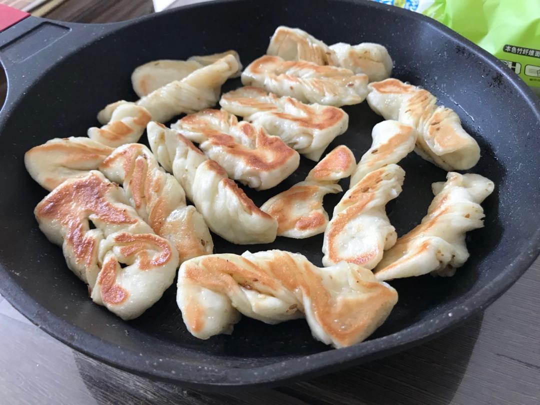 一定要做！—煎卷子【生煎花卷】
