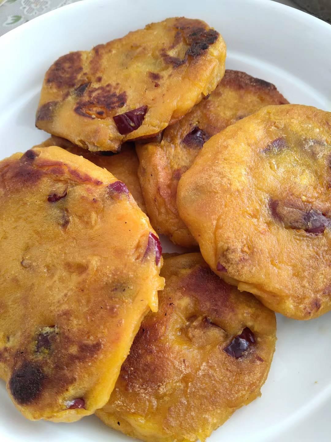 比糕点还美味的粗粮——玉米南瓜半发面小饼