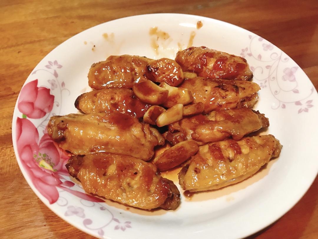 蒜香蚝油鸡翅中