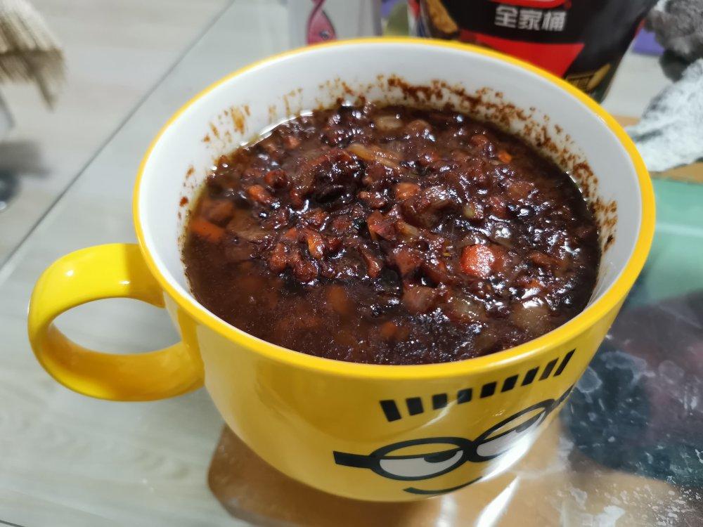 洋葱酥香菇肉丁炸酱