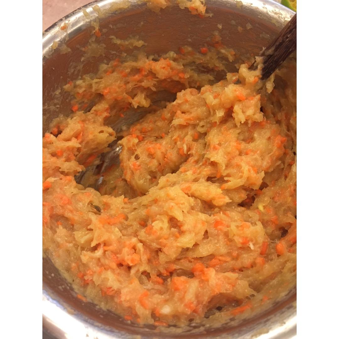 煮出来的胡萝卜鸡肉丸-超Q弹