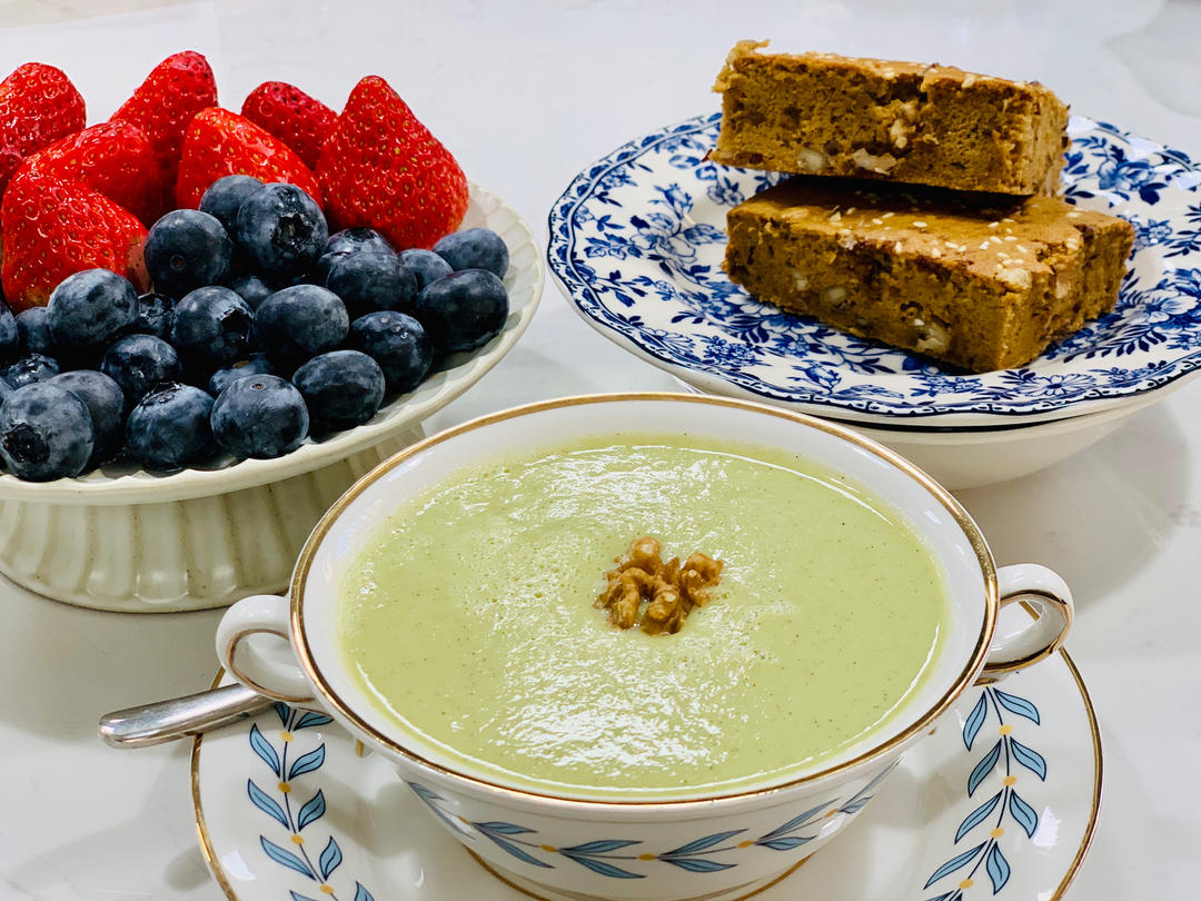 烤南瓜藜麦虾仁沙拉