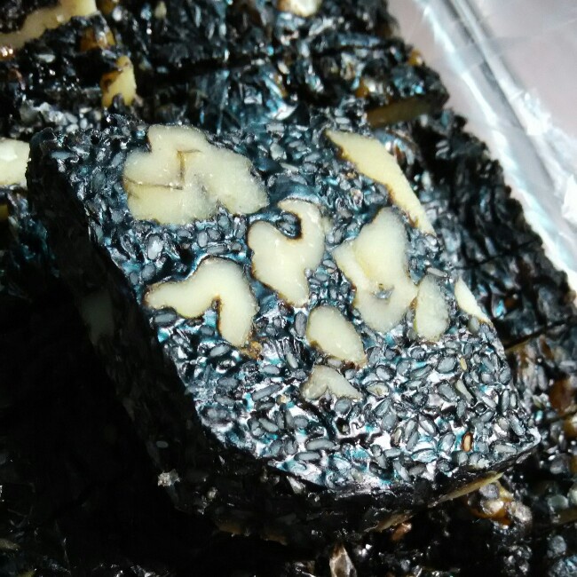 核桃芝麻阿胶膏