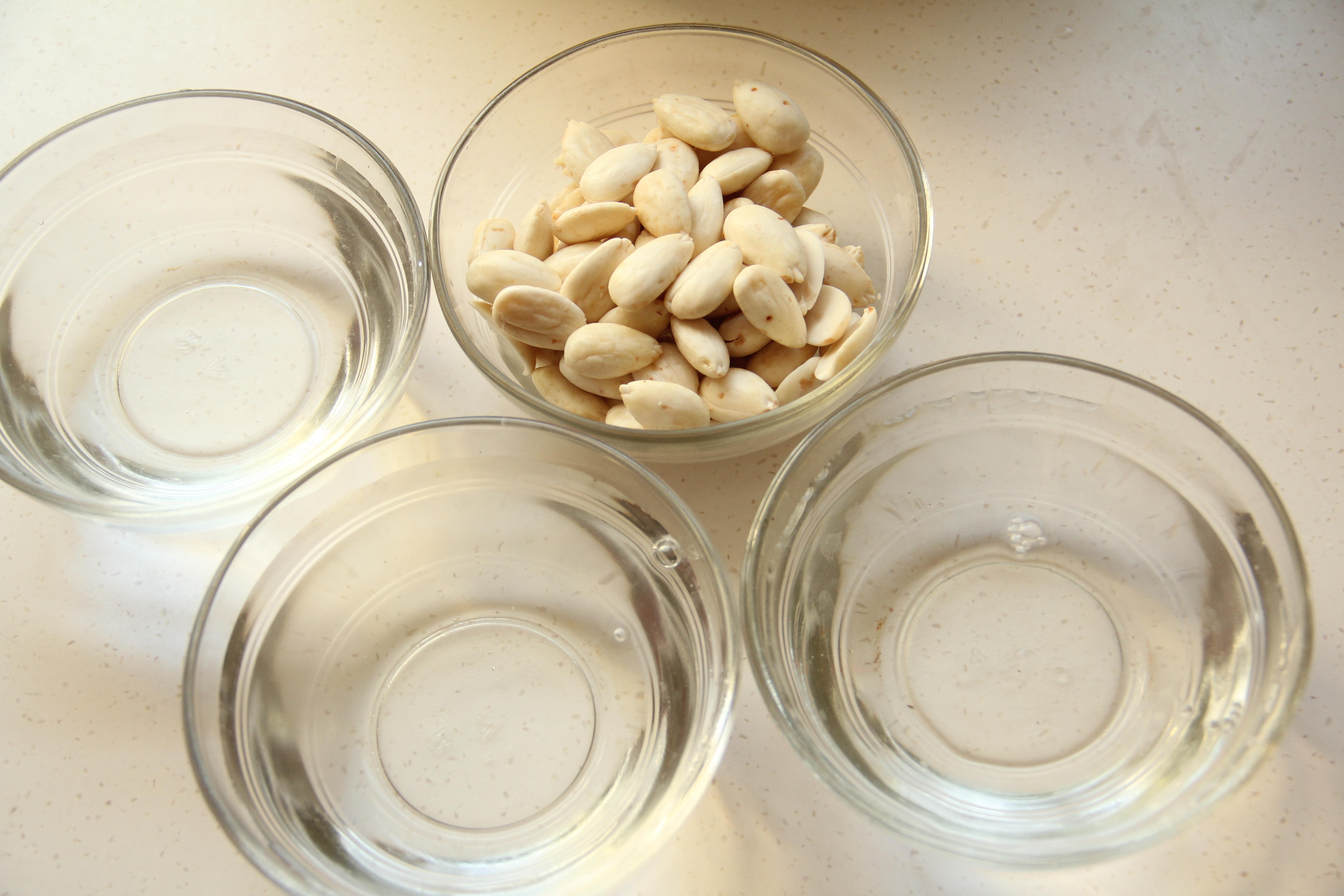 杏仁奶 Almond Milk的做法 步骤2