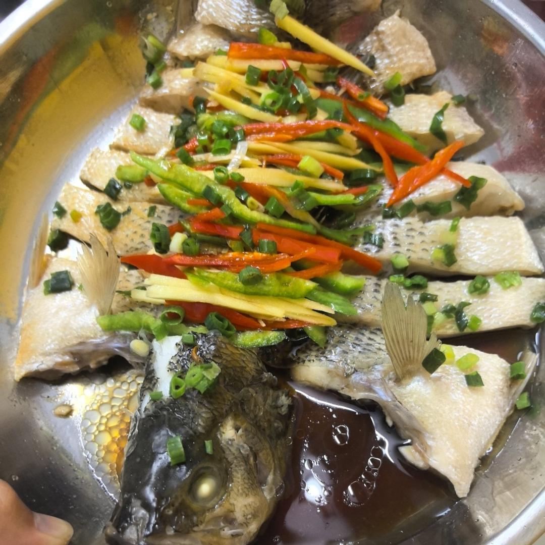 清蒸鲈鱼