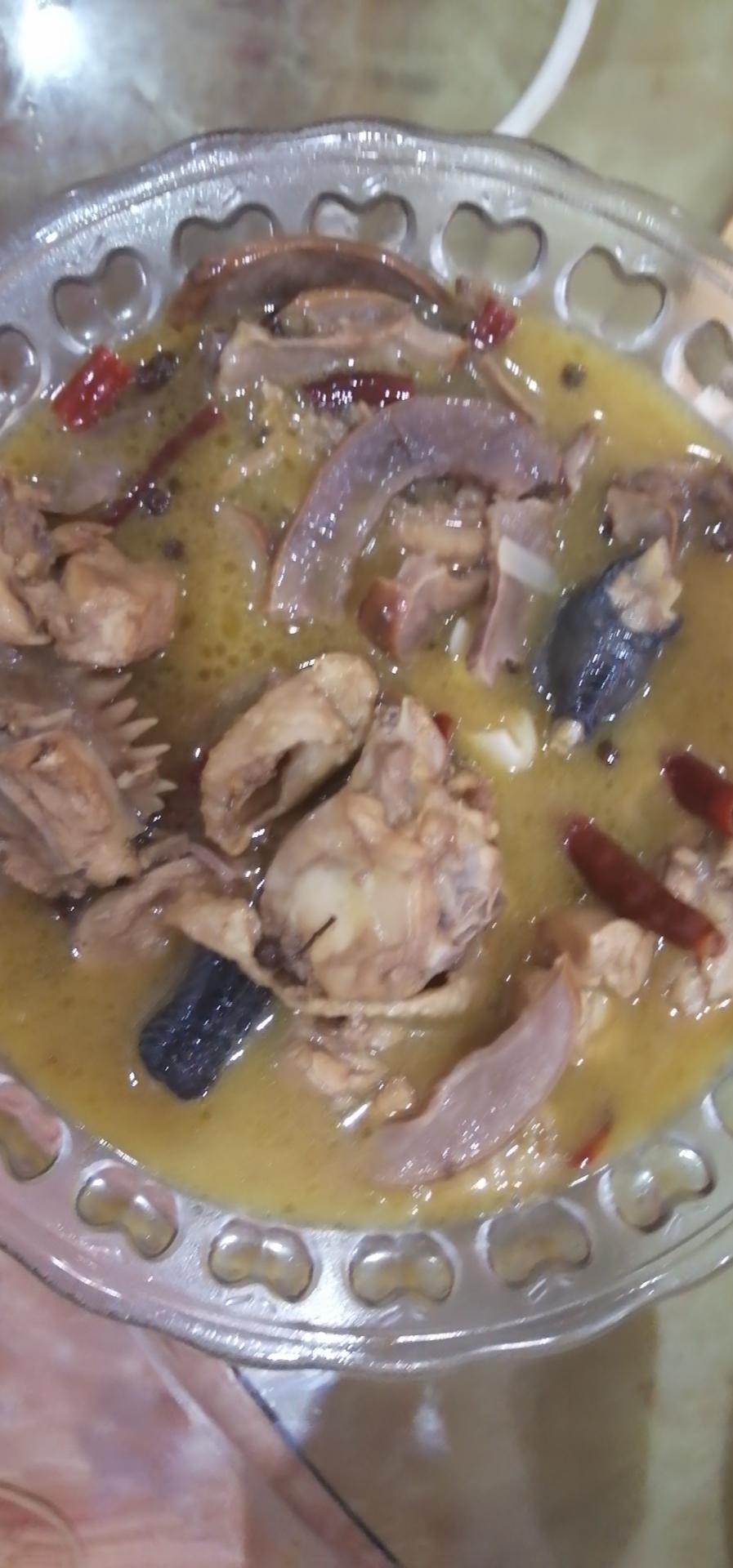 腾冲酸木瓜煮鸡的做法 步骤2