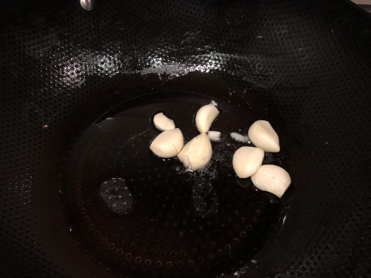 皮蛋炒苋菜的做法 步骤2